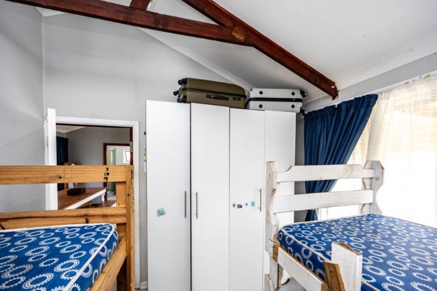 To Let 6 Bedroom Property for Rent in Kaysers Beach Eastern Cape